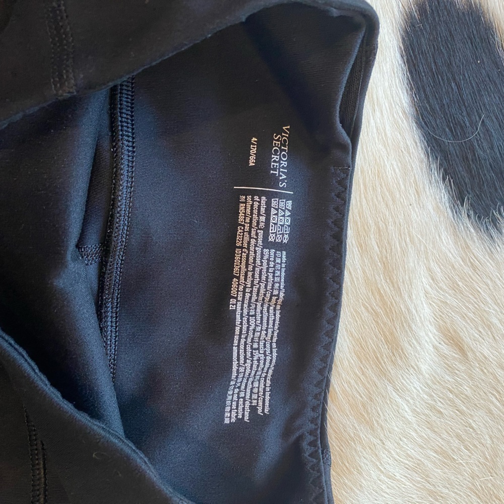 VSX Essential High-Rise Pocket Legging - Picture 6 of 9